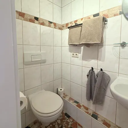 לינה וארוחת בוקר Gaestehaus Stefan Koch רוסט